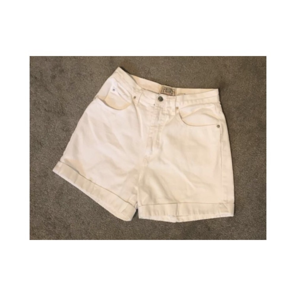 Vintage 90’s high waisted shorts
